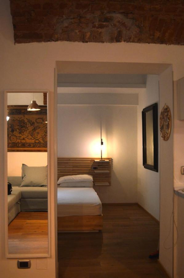 Suite The Brick - Host By Traveller'S Nest Turyn Zewnętrze zdjęcie